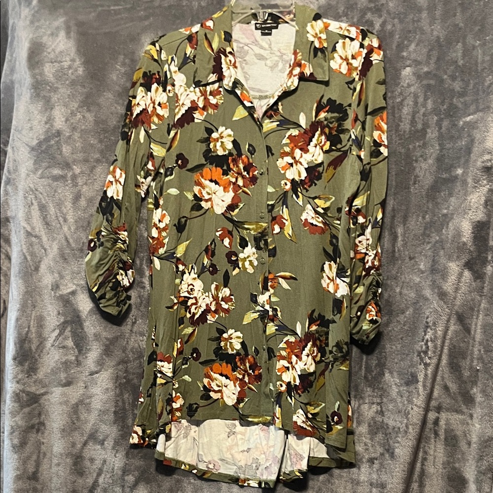 New Directions Multicolor Floral Blouse